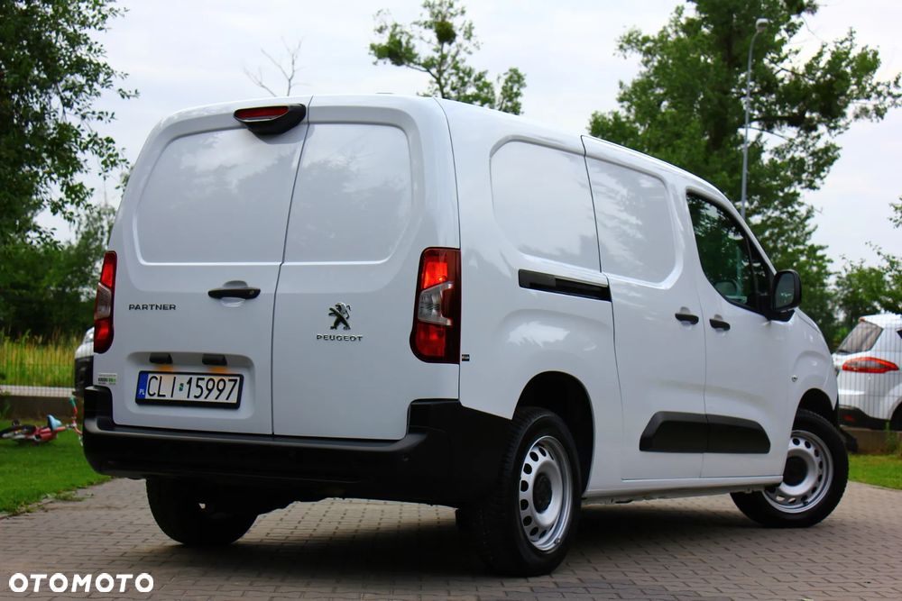 Peugeot PARTNER 1.5HDI 130KM AUTOMAT 8 BIEGÓW LONG DŁUGI 3 OSOBOWY PERFEKT AUTO NAVIGACJA KAMERY,ASYSTENTY,VF23% - 11