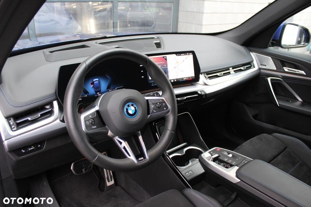 BMW iX1 - 5