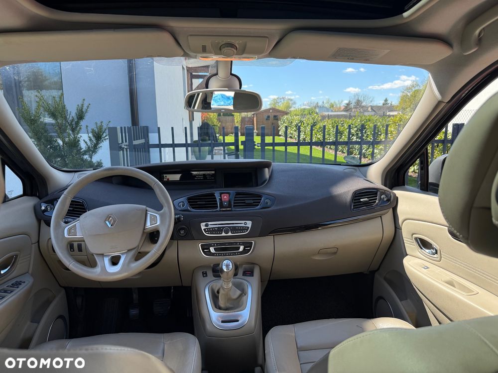 Renault Scenic 1.9 dCi Luxe Privilege - 9