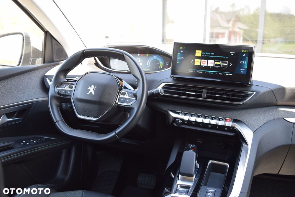 Peugeot 3008 225 e-EAT8 Allure - 28