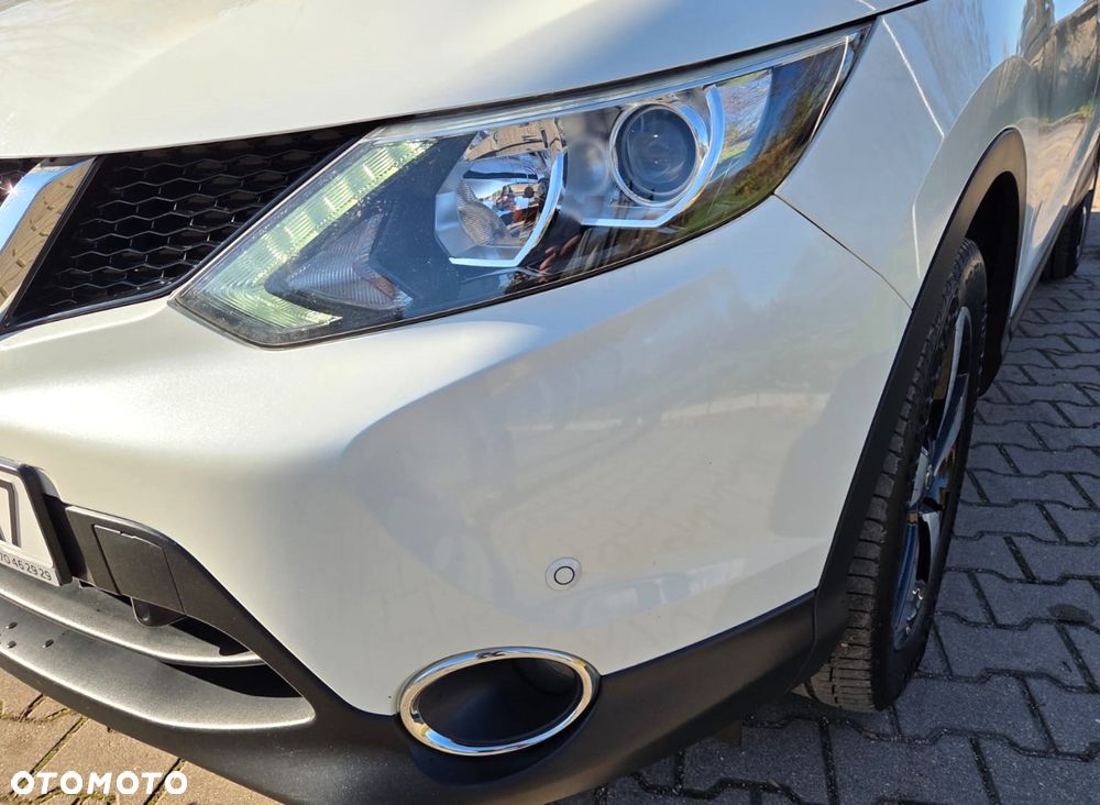 Nissan Qashqai 1.6 DIG-T N-Connecta - 23