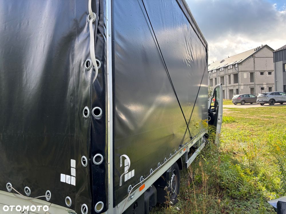 Mercedes-Benz Sprinter - 7