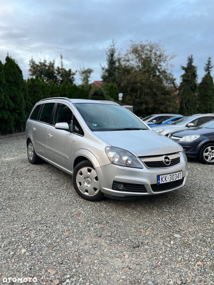 Opel Zafira 1.8 Elegance - 1
