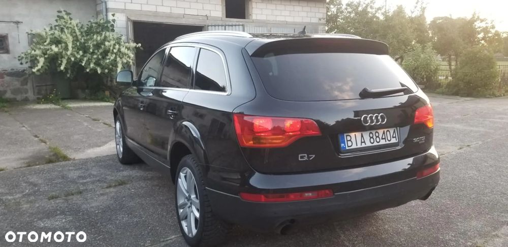Audi Q7 - 11