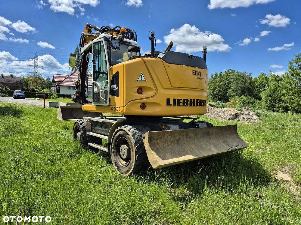 Liebherr A914 - 7
