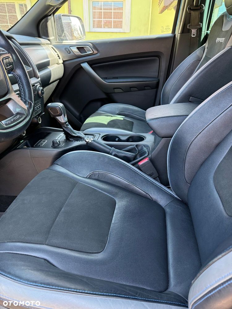 Ford Ranger Raptor - 12