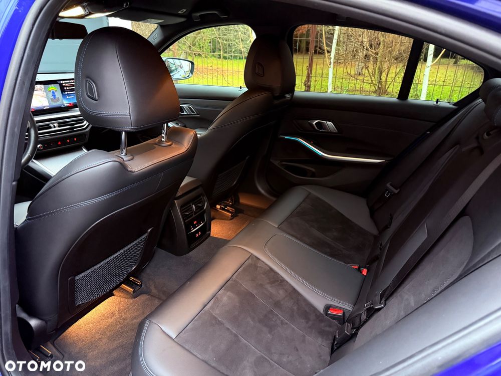BMW Seria 3 320d xDrive M Sport Sport - 26