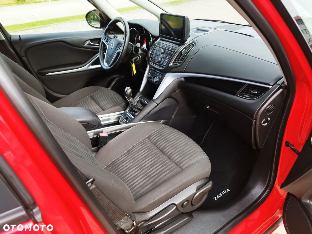 Opel Zafira Tourer 1.4 Turbo Active - 28