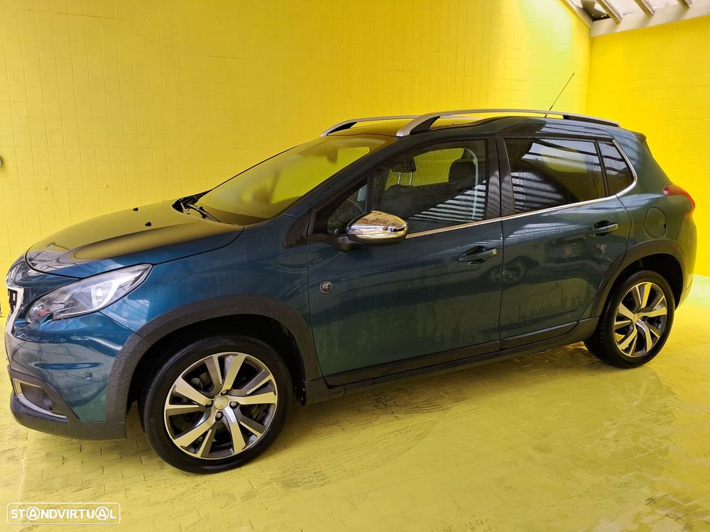 Peugeot 2008 1.2 PureTech Allure - 3