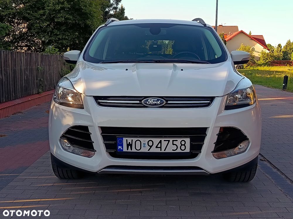Ford Kuga 2.0 TDCi 2x4 Titanium - 3