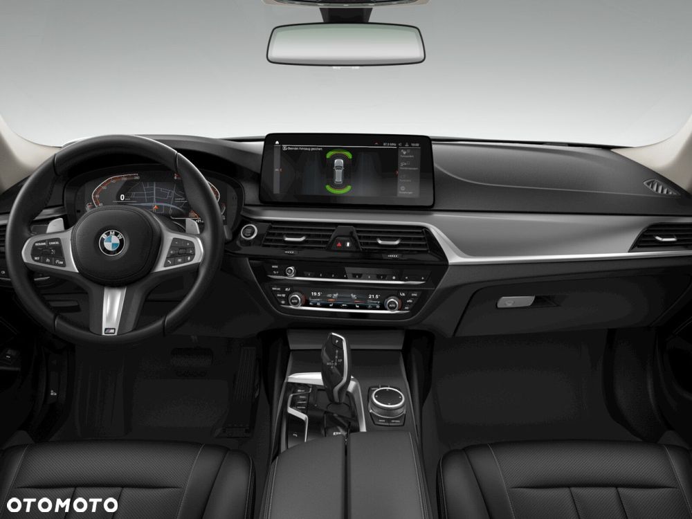 BMW Seria 5 520d xDrive MHEV Sport Line sport - 9