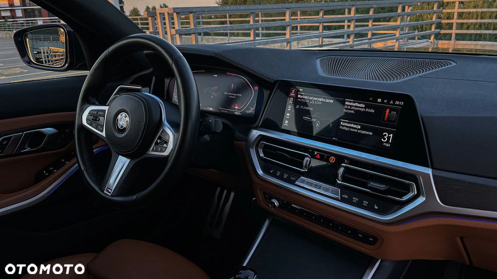 BMW Seria 3 320d M Sport - 16