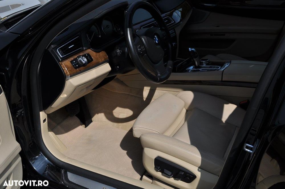 BMW Seria 7 750Ld xDrive - 14