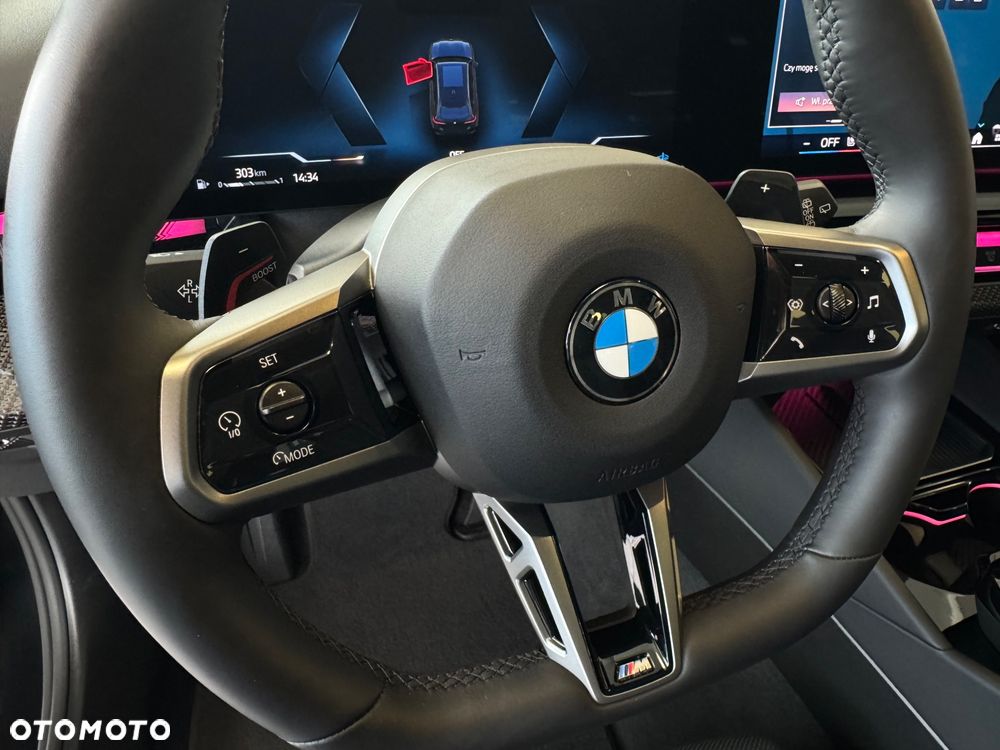 BMW Seria 5 520d xDrive - 14