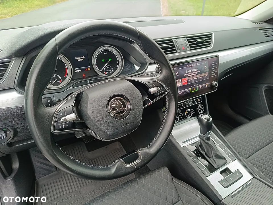 Skoda Superb 2.0 TDI Ambition DSG - 21