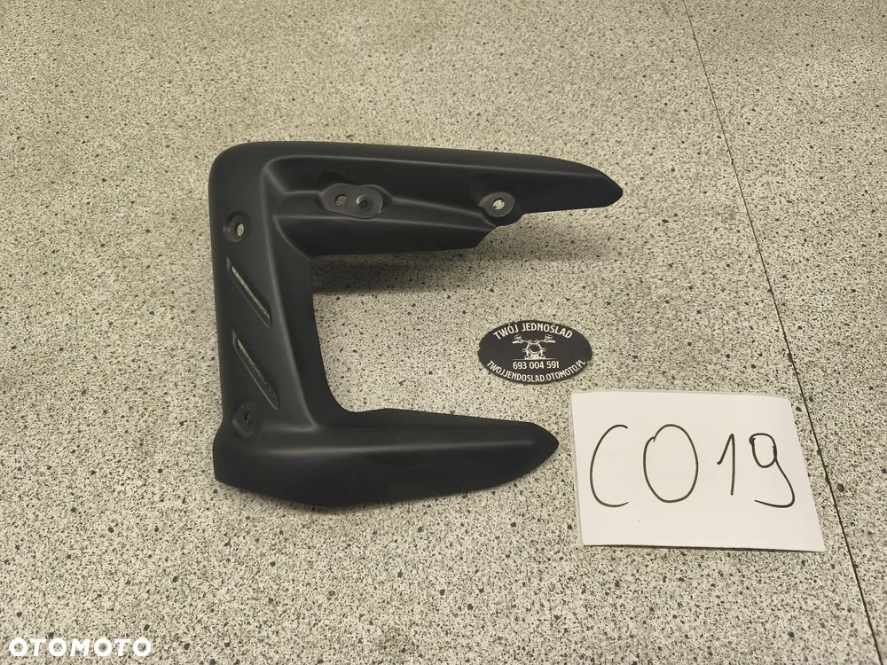 Owiewka, osłona chłodnicy, wypełnienie Triumph Street Triple 675 - 1