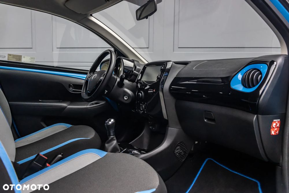 Toyota Aygo x-cite - 28
