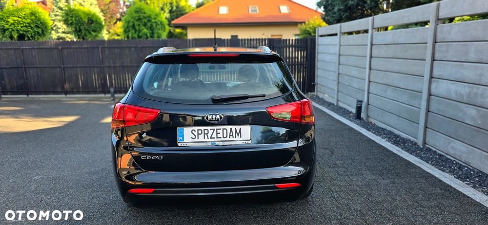 Kia Ceed 1.6 GDI Dream Team Edition - 5