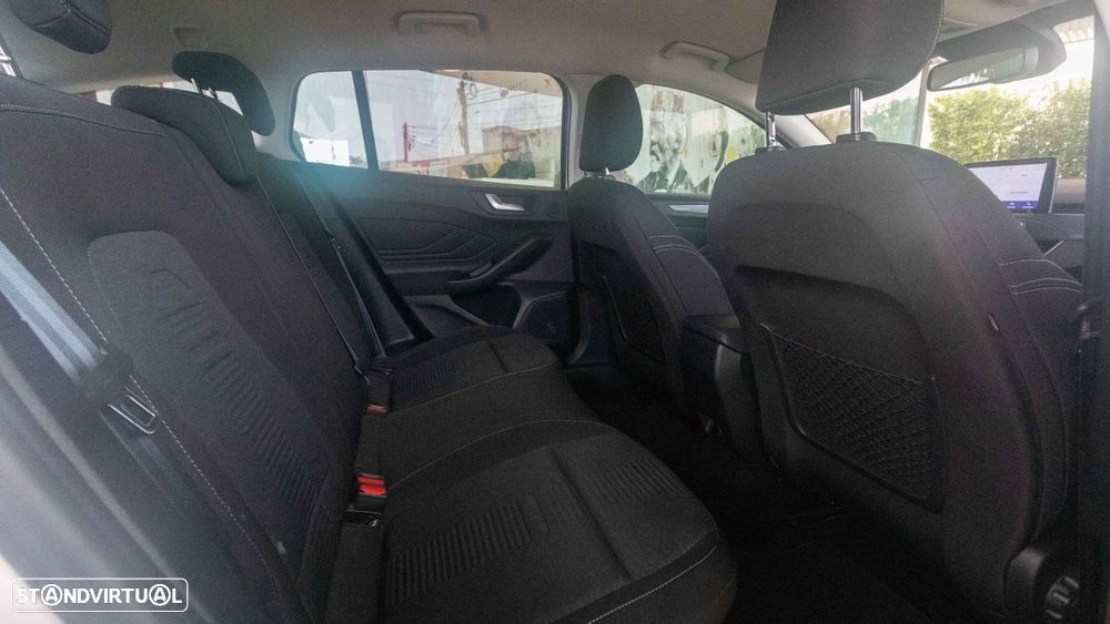 Ford Focus SW 1.5 TDCi EcoBlue Active - 10