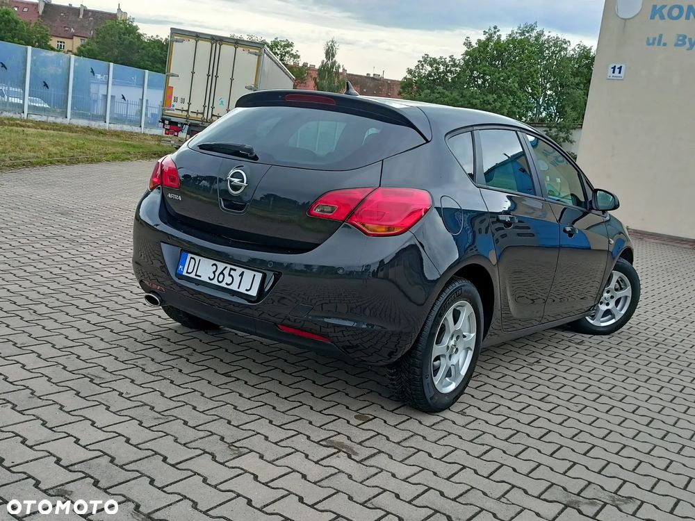 Opel Astra 1.4 Turbo Innovation - 3