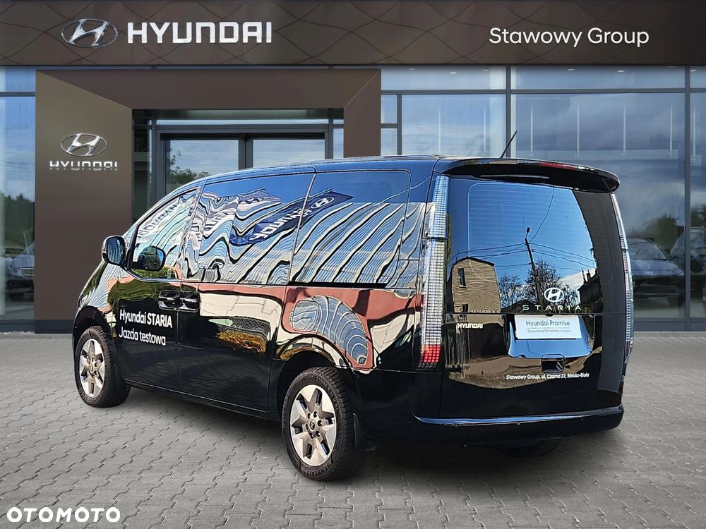 Hyundai Staria 1.6 T-GDI HEV Smart VIP - 3