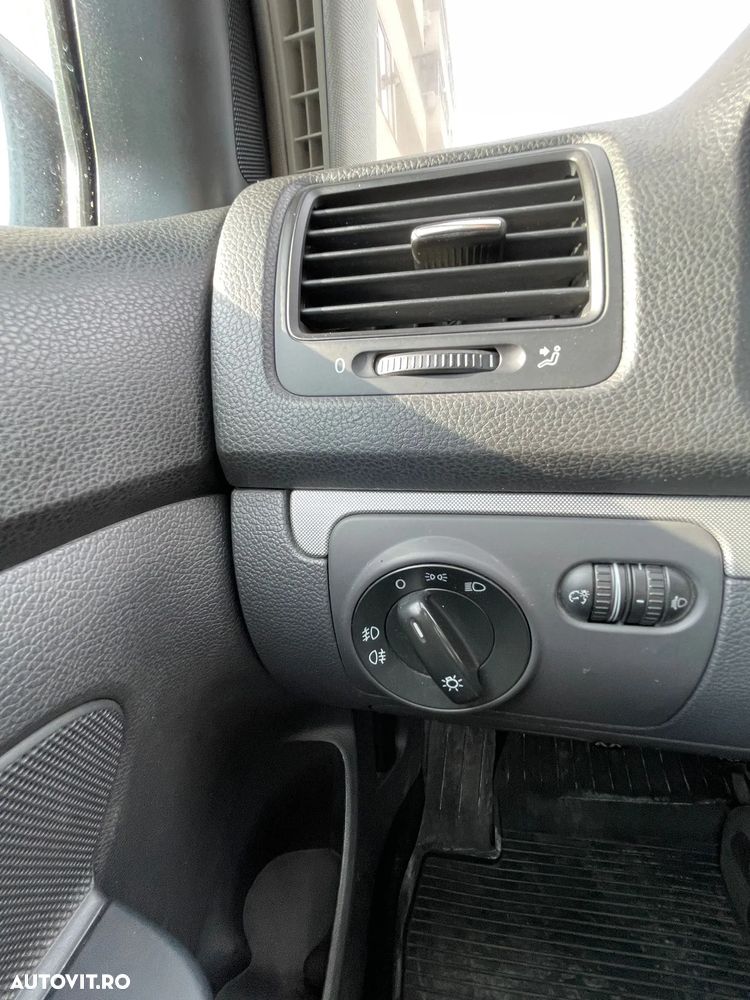 Volkswagen Golf 1.9 TDI DPF Tour - 10