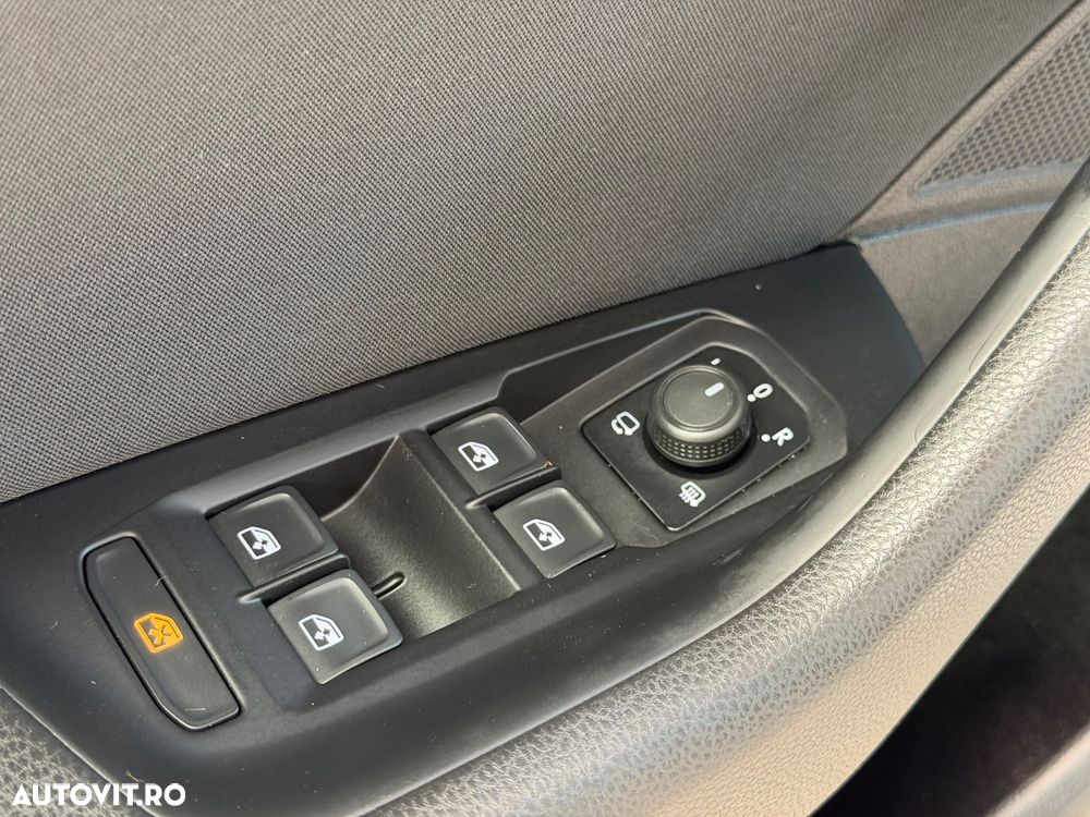 Volkswagen Passat 2.0 TDI DSG Comfortline - 34
