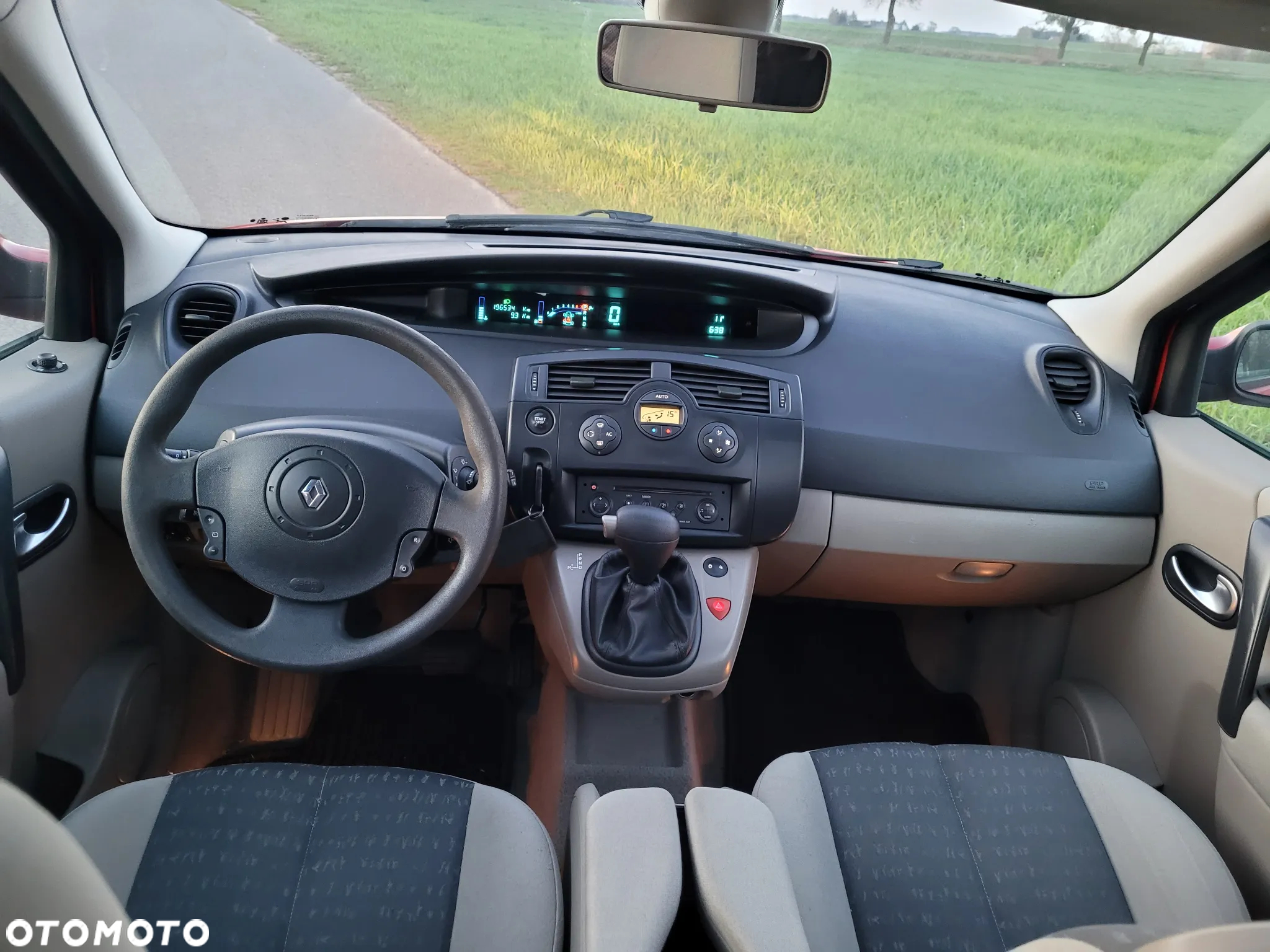 Renault Scenic 1.6 16V Authentique Avantage - 5