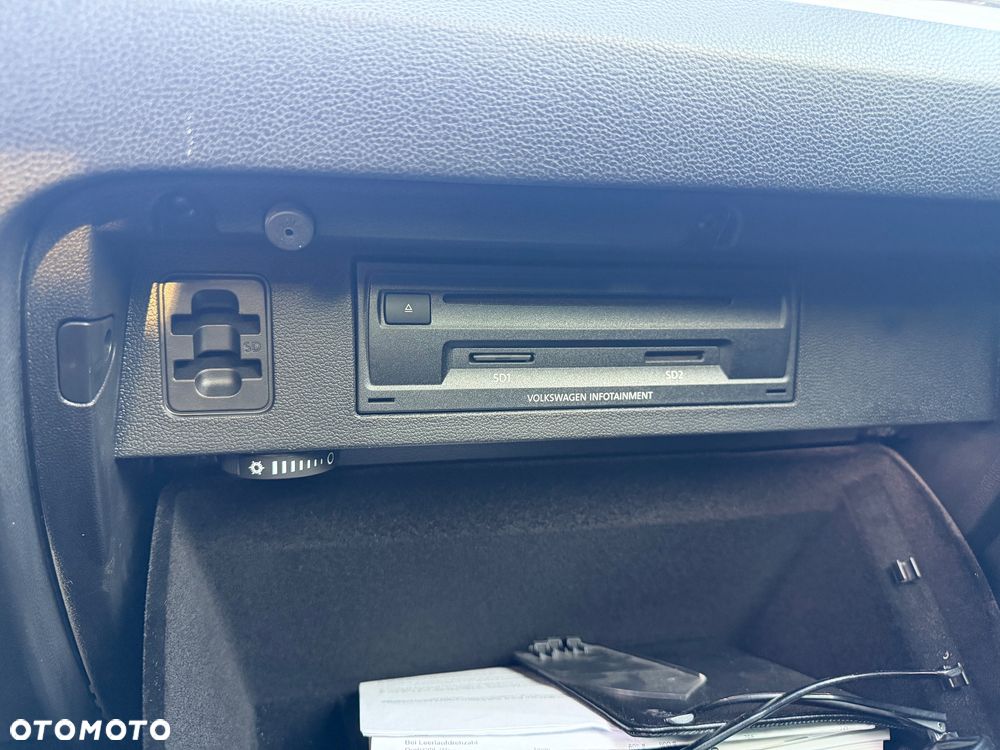 Volkswagen Passat - 10