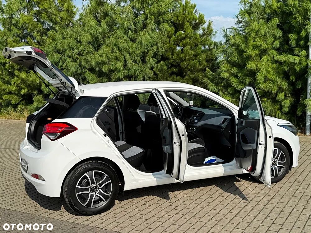 Hyundai i20 1.25 Classic + - 17
