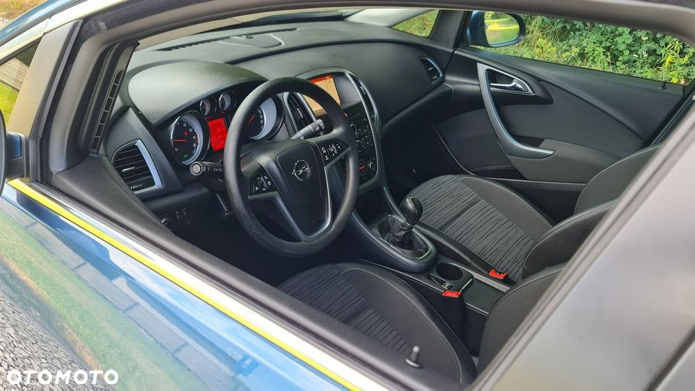 Opel Astra - 11