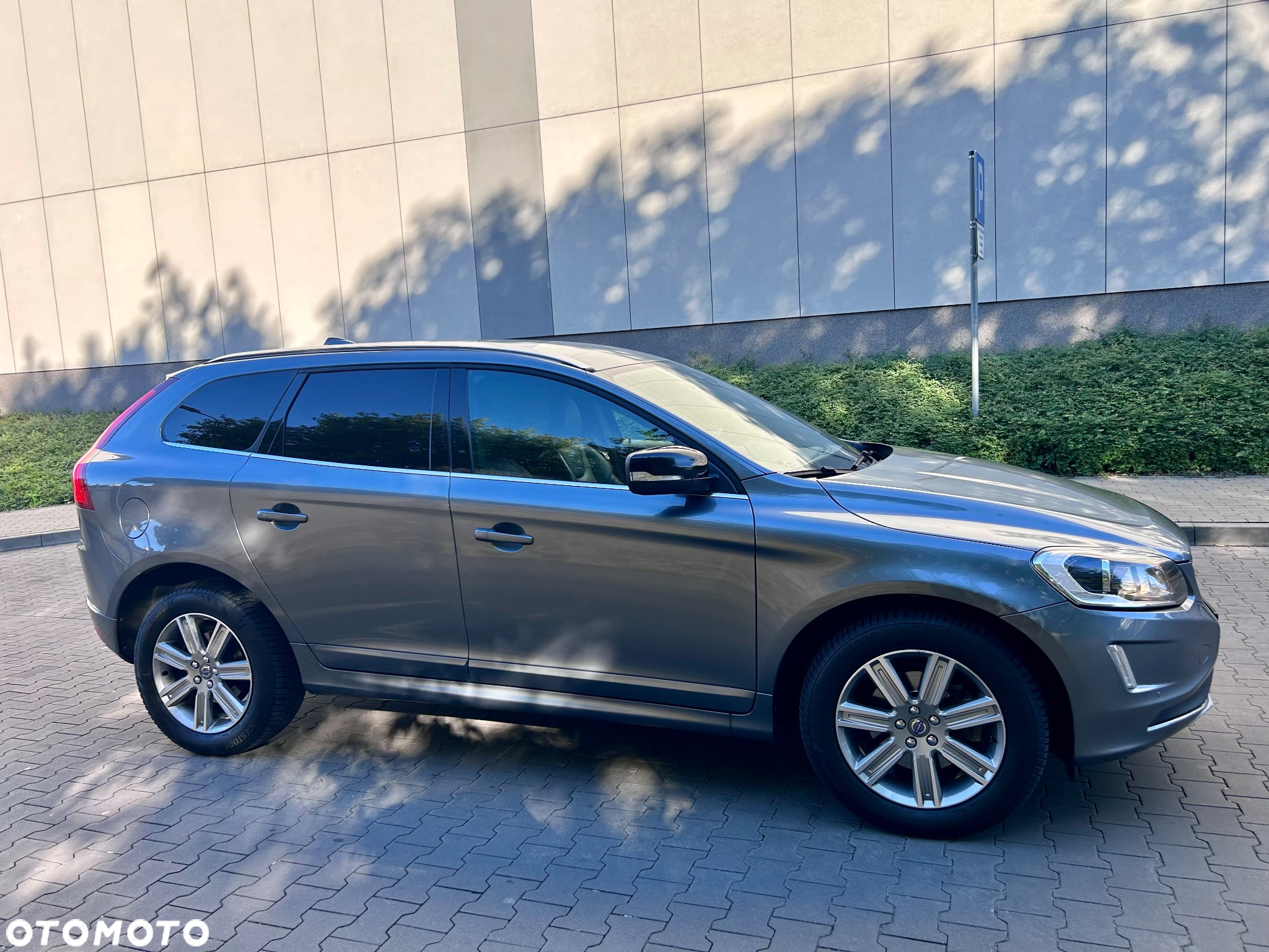 Volvo XC 60 D3 Drive-E Momentum - 21