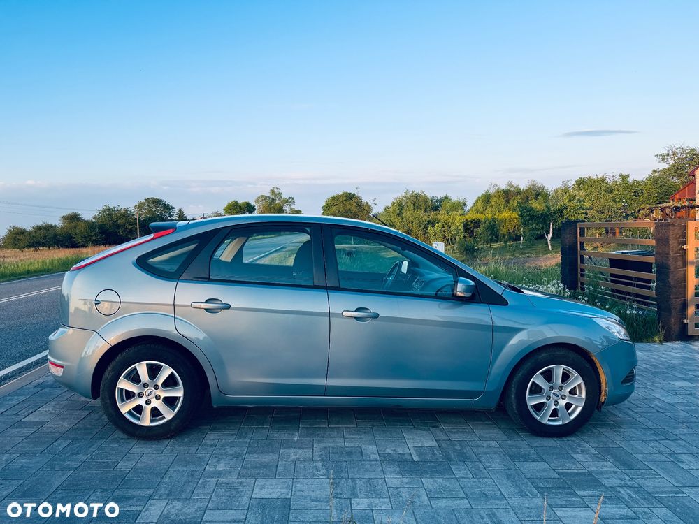 Ford Focus 1.6 16V Sport - 8