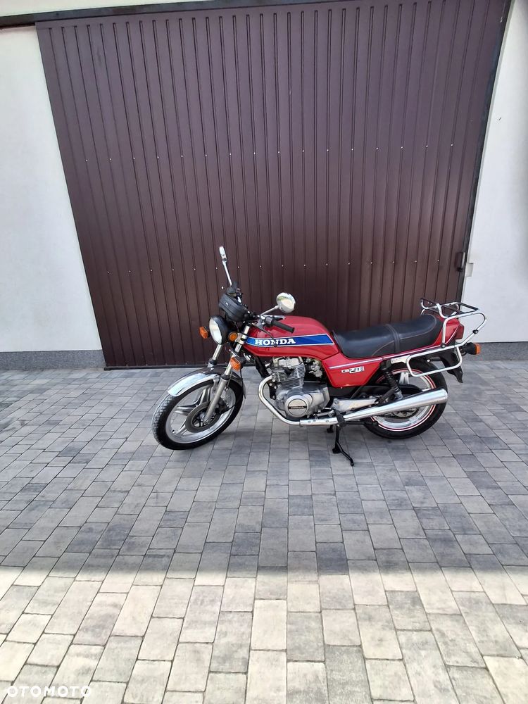 Honda CB - 2