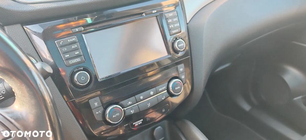 Nissan Qashqai 1.5 dCi N-Connecta - 10