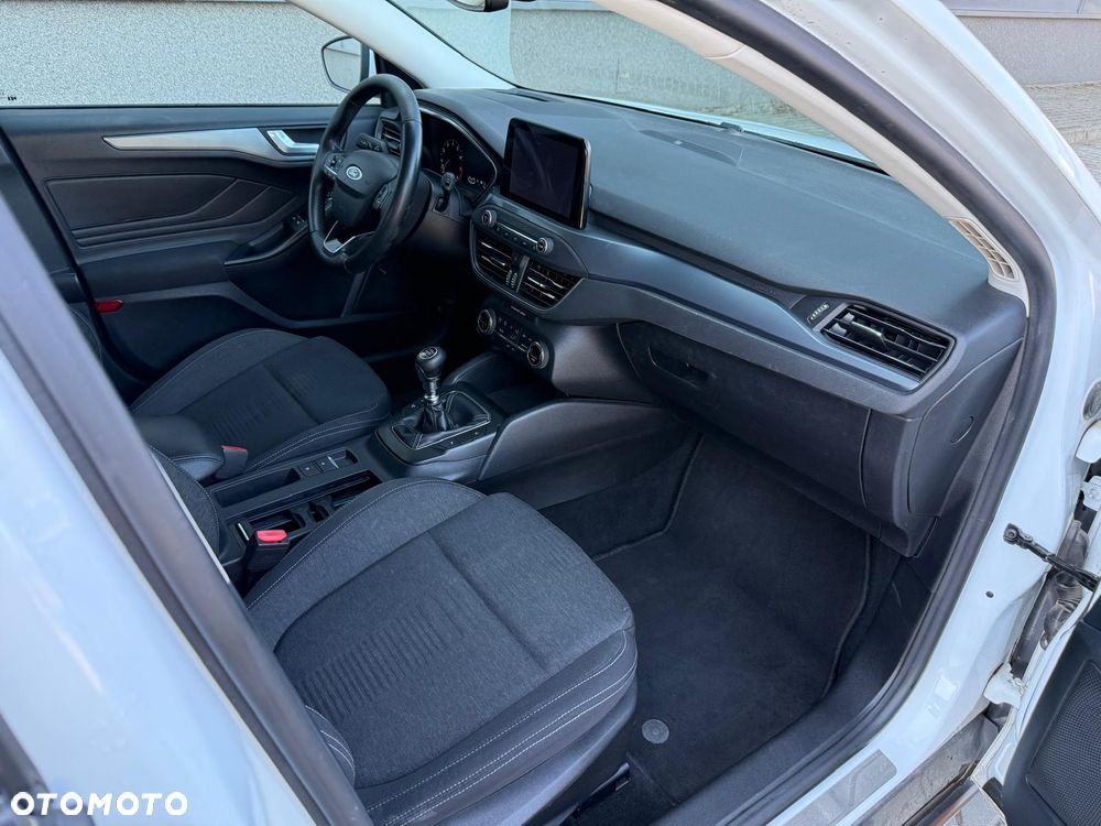 Ford Focus 1.0 EcoBoost Active - 15