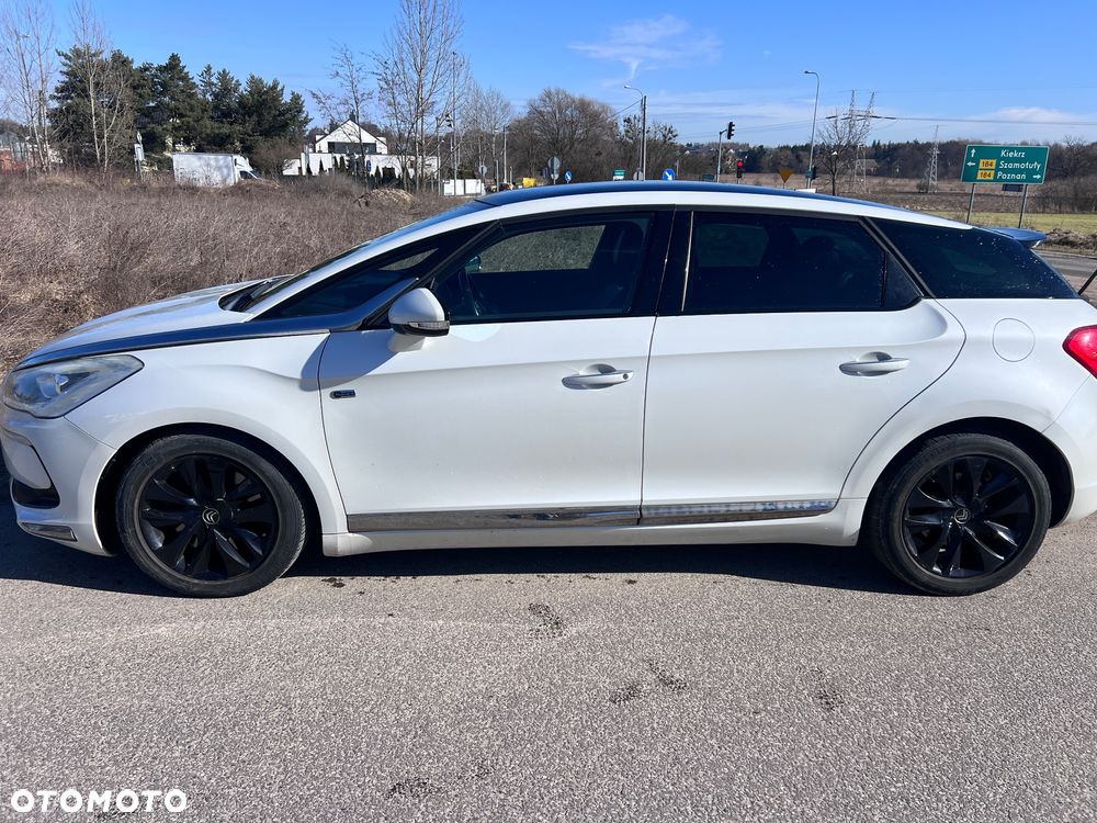 Citroën DS5 Hybrid4 EGS6 SportChic - 8