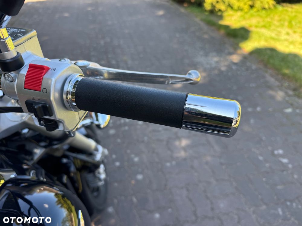 Suzuki Intruder - 21