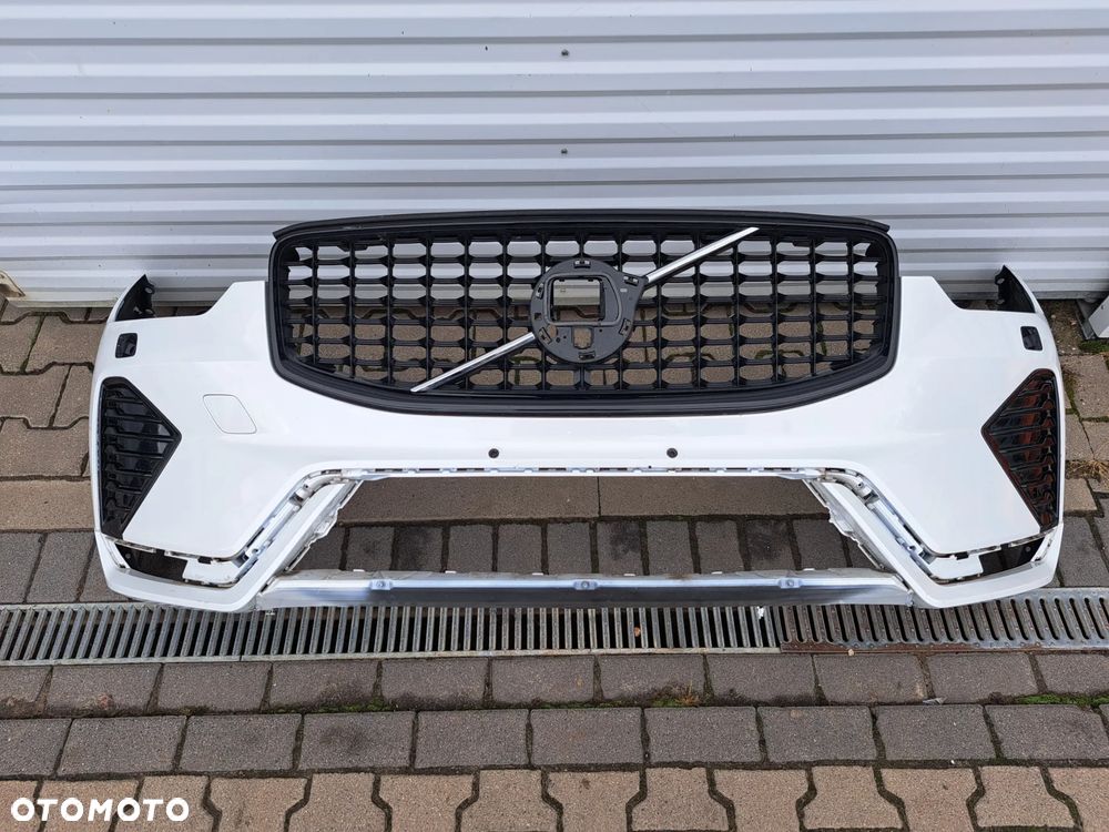 Zderzak przód przedni Volvo XC60 II LIFT R-DESIGN GRILL KRATKI - 1