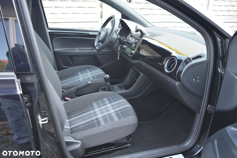 Volkswagen up! club - 14