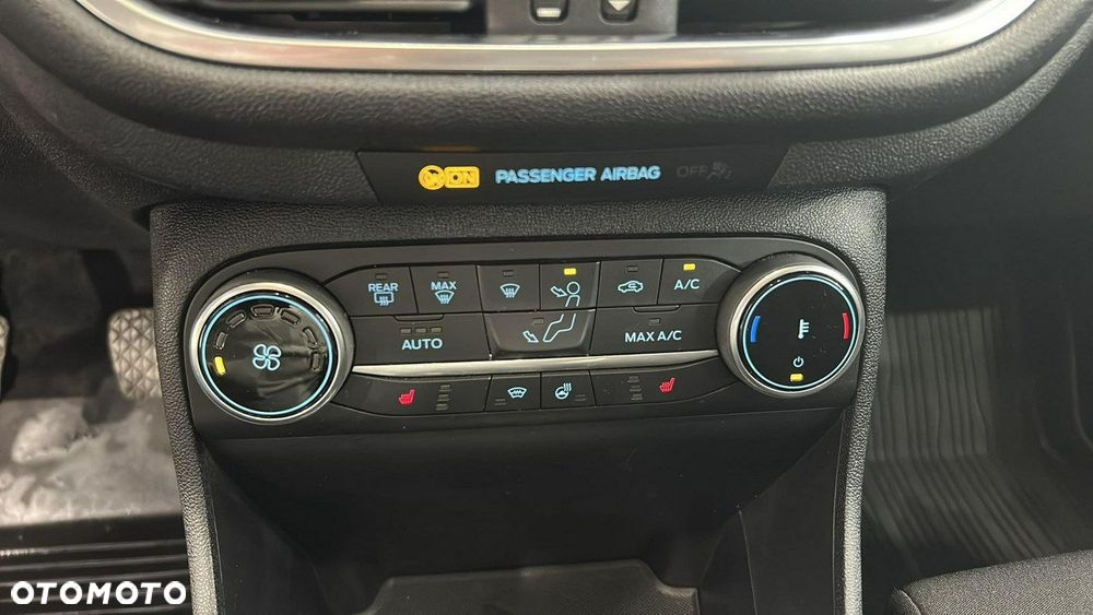 Ford Fiesta 1.1 Titanium - 21