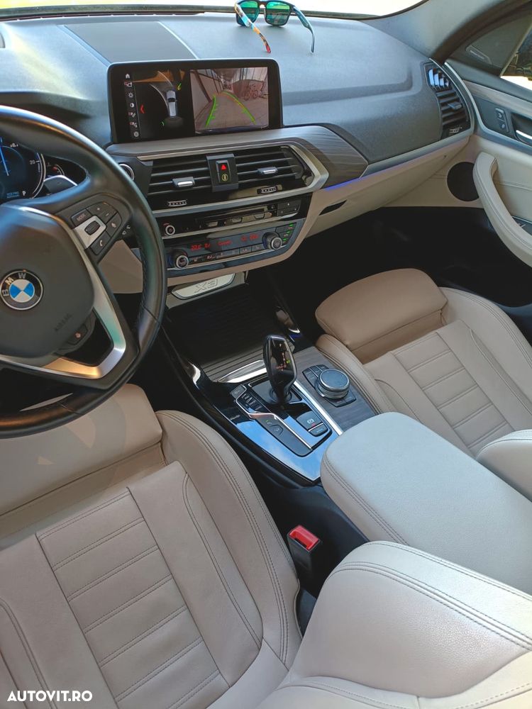 BMW X3 xDrive30i AT xLine - 9