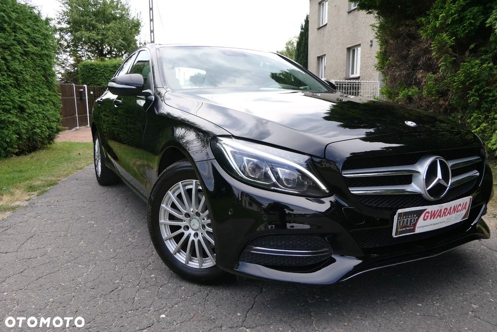 Mercedes-Benz Klasa C 180 (BlueEFFICIENCY) - 1