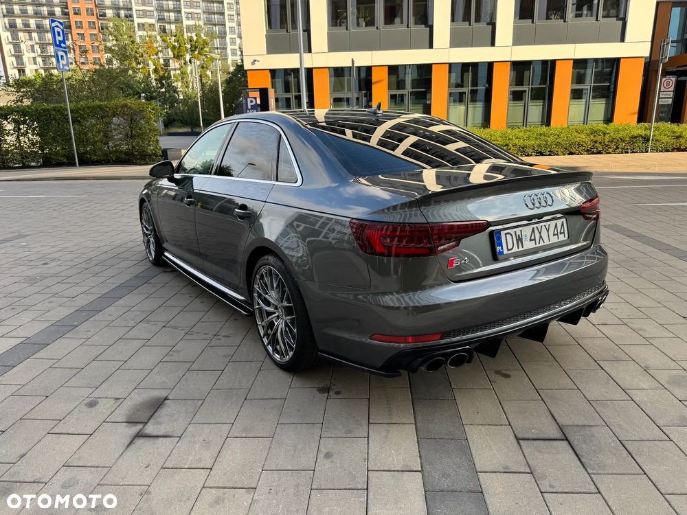 Audi S4 Limousine - 10