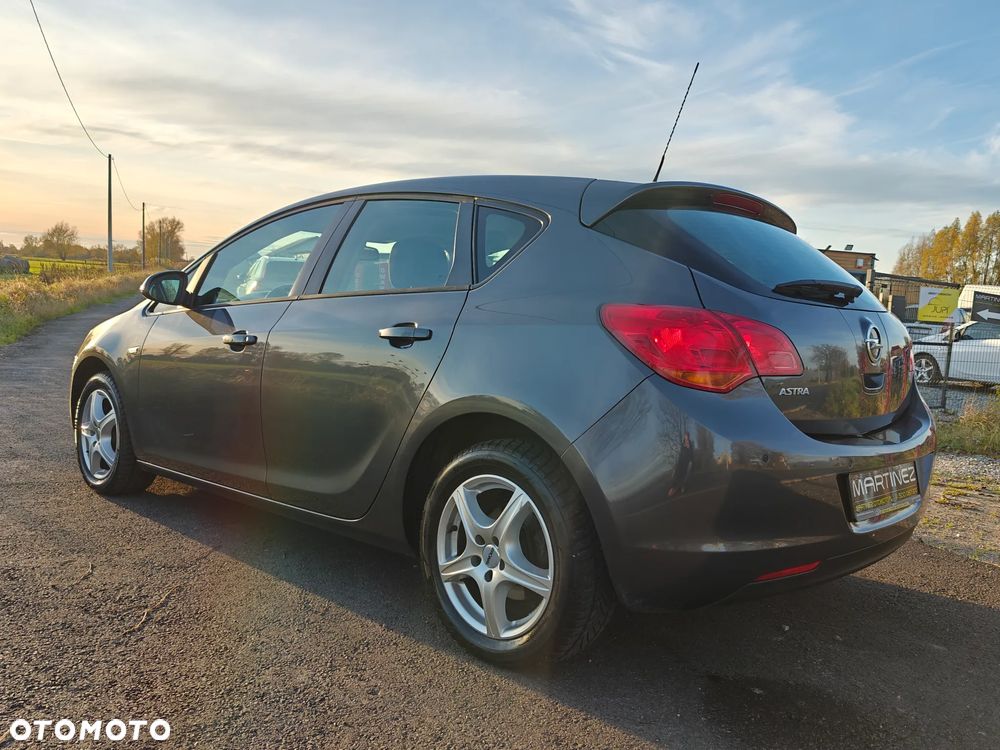 Opel Astra 1.6 Edition - 4