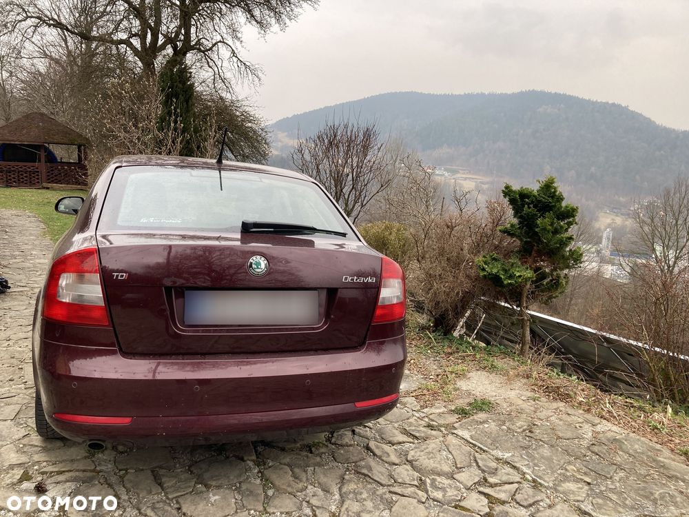 Skoda Octavia 2.0 TDI DPF Ambition - 3