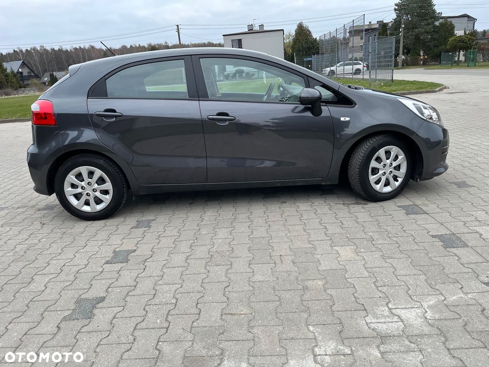 Kia Rio 1.2 Attract - 19