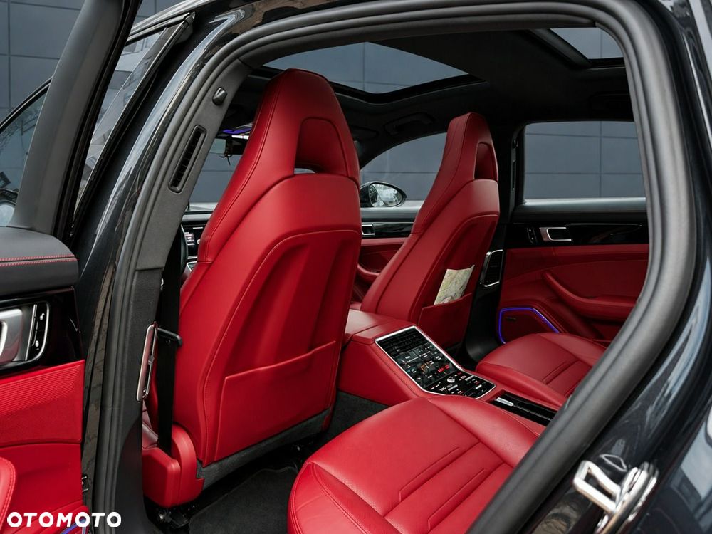 Porsche Panamera 4S Executive - 18