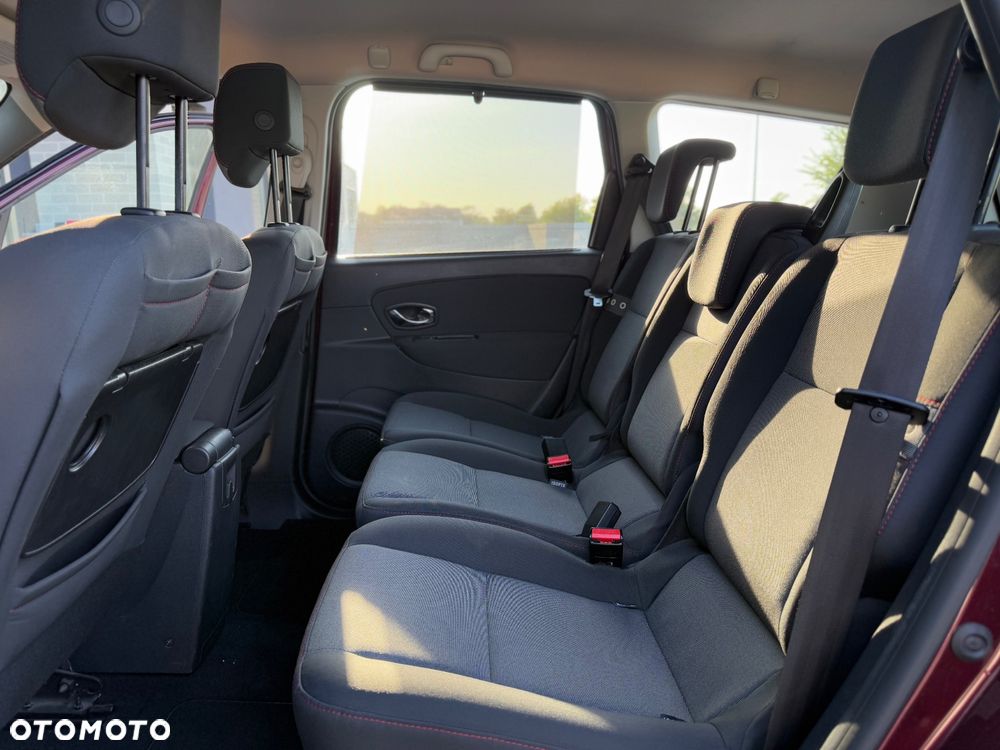 Renault Grand Scenic - 13