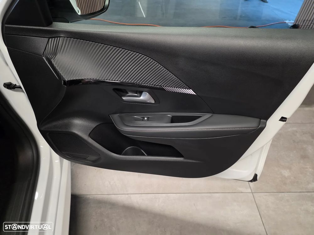 Peugeot 208 1.2 Hybrid Allure e-DCS6 - 20